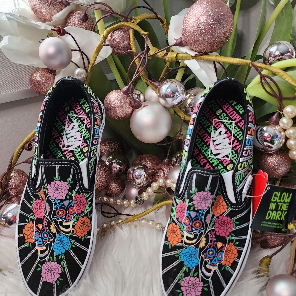 VANS Dia De Muertos Classic Slip-On Shoes Women brand new - Picture 2 of 11